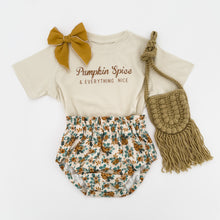 Load image into Gallery viewer, Pumpkin Spice Collab Crochet Purses